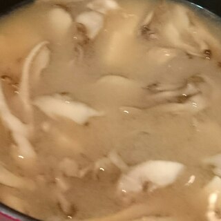 ストウブDe〜豆腐と舞茸の味噌汁